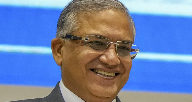 മുഖ്യ തെരഞ്ഞെടുപ്പ് കമ്മീഷണറെ പുറത്താക്കാൻ പ്രതിപക്ഷം