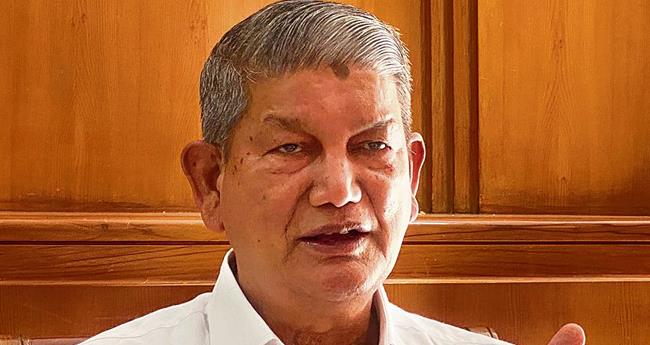 വോ​ട്ട​ർ പ​ട്ടി​ക​യി​ൽ പേ​രി​ല്ല; ഉ​ത്ത​രാ​ഖ​ണ്ഡി​ൽ മു​ൻ മു​ഖ്യ​മ​ന്ത്രി ഹ​രീ​ഷ് റാ​വ​ത്ത് വോ​ട്ട് ചെ​യാ​തെ മ​ട​ങ്ങി