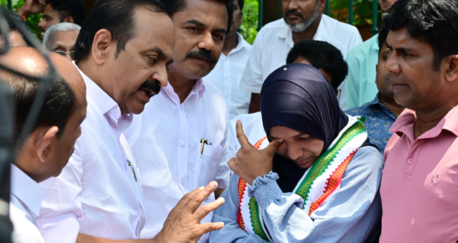 ഹ​ർ​ഷി​ന​യു​ടെ ചി​കി​ത്സ യു​ഡി​എ​ഫ് ഏ​റ്റെ​ടു​ക്കു​മെ​ന്ന് വി.​ഡി. സ​തീ​ശ​ൻ