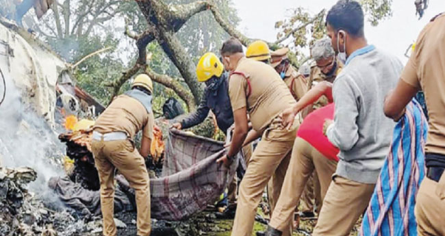 കൂനൂർ ഹെലികോപ്റ്റർ അപകടം: കാലാവസ്ഥയുടെ പെട്ടെന്നുള്ള  മാറ്റം മൂലമെന്ന് അന്വേഷണ റിപ്പോർട്ട്