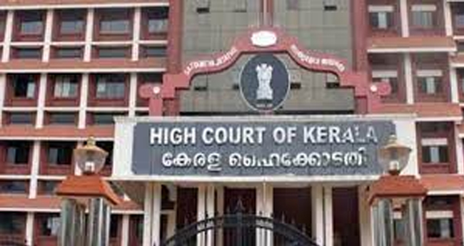ആ​ശു​പ​ത്രി​ക്കെ​തി​രായ  കേ​സ്: തു​ട​ര്‍  ന​ട​പ​ടി​ക​ള്‍​ക്കു സ്റ്റേ