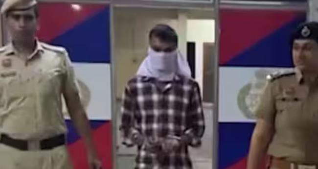 എ​യ​ർ​ഹോ​സ്റ്റ​സി​നെ വെ​ന്‍റി​ലേ​റ്റ​റി​ൽ​വ​ച്ച് പീ​ഡി​പ്പി​ച്ച സം​ഭ​വം; ഒ​രാ​ൾ അ​റ​സ്റ്റി​ൽ