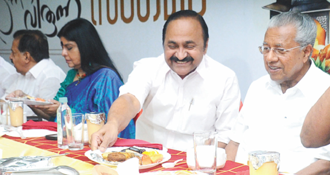 പ്ര​തി​പ​ക്ഷ നേ​താ​വ് ഇ​ഫ്താ​ര്‍  വി​രു​ന്നൊ​രു​ക്കി