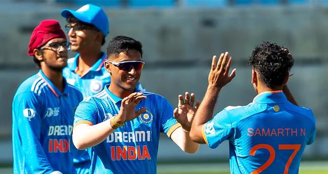 അ​ണ്ട​ര്‍ 19 ഏ​ഷ്യാ ക​പ്പ്; ജ​പ്പാ​നെ ത​ക​ർ​ത്ത് ഇ​ന്ത്യ​ൻ കൗ​മാ​ര​പ്പ​ട