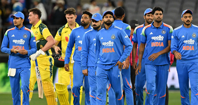 പെ​​ർ​​ത്തി​​ൽ പെ​​രു​​മ​​ഴ;    ആ​​ദ്യ ഏ​​ക​​ദി​​ന​​ത്തി​​ൽ ഓ​​സ്ട്രേ​​ലി​​യ​​യ്ക്ക് ഏ​​ഴ് വി​​ക്ക​​റ്റ് ജ​​യം