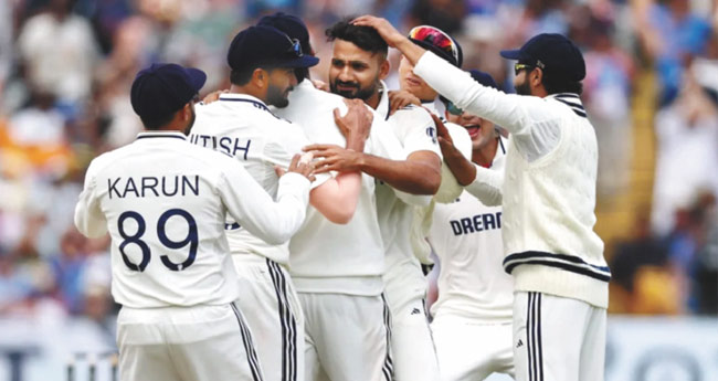 ആകാശദീപം ; ഇംഗ്ലണ്ടിനെതിരേ ഇന്ത്യക്കു ചരിത്രജയം