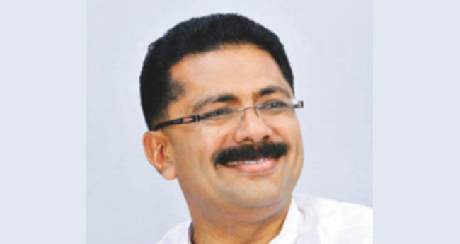മ​ല​യാ​ള സ​ർ​വ​ക​ലാ​ശാ​ല വി​വാ​ദം; വി​ല നി​ശ്ച​യി​ച്ച രേ​ഖ​ക​ൾ  പു​റ​ത്തു​വി​ട്ട്  ജ​ലീ​ൽ
