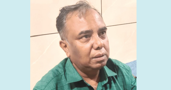 കൈ​ക്കൂ​ലി  വാ​​​ങ്ങു​​​ന്ന​​​തി​​​നി​​​ടെ  ലേ​ബ​ർ ഓ​ഫീ​സ​ർ പി​ടി​യി​ൽ