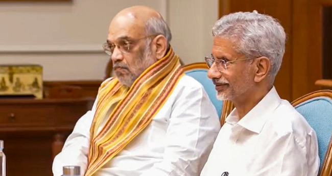 വിശദാംശങ്ങൾ രാഷ്‌ട്രപതിയെ ധരിപ്പിച്ച് കേന്ദ്രമന്ത്രിമാർ