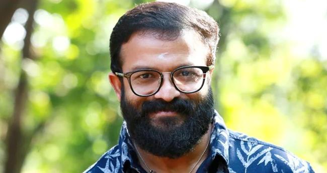 ലൈം​ഗീ​കാ​രോ​പ​ണ കേ​സ്; ന​ട​ൻ ജ​യ​സൂ​ര്യ കൊ​ച്ചി​യി​ൽ മ​ട​ങ്ങി​യെ​ത്തി
