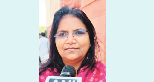പരാതിക്കാർക്കു നേരേ സൈബർ ആക്രമണം ശരിയല്ല:   ജെബി മേത്തർ