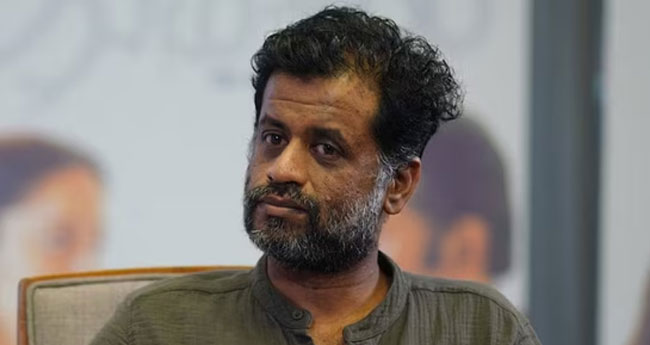 ഫാറൂഖ്‌  കോളജിനെതിരേ  സം​വി​ധാ​യ​ക​ന്‍  ജിയോ ബേബി