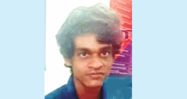 റെ​യി​ൽ​വേ ട്രാ​ക്കി​ൽ ക​ല്ലും മ​ര​വും  ക​യ​റ്റി​വ​ച്ച യു​വാ​വ് പി​ടി​യി​ൽ