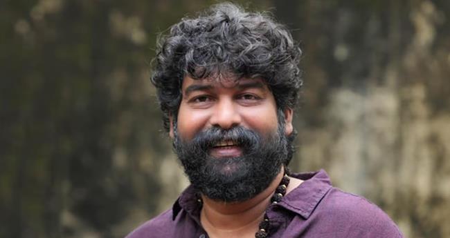 ഷൂ​ട്ടിം​ഗി​നി​ടെ അ​പ​ക​ടം; ന​ട​ൻ ജോ​ജു ജോ​ർ​ജി​ന് പ​രി​ക്ക്