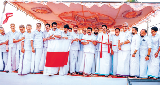 കേ​ര​ള യൂ​ത്ത് ഫ്ര​ണ്ട്-​എം തീ​ര​ദേ​ശ  സം​ര​ക്ഷ​ണ യാ​ത്ര​യ്ക്ക് ഉ​ജ്വ​ല തു​ട​ക്കം