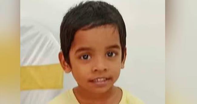 ആ​ല​പ്പു​ഴ​യി​ൽ തോ​ട്ടി​ൽ വീ​ണ് അ​ഞ്ച് വ​യ​സു​കാ​ര​ന് ദാ​രു​ണാ​ന്ത്യം
