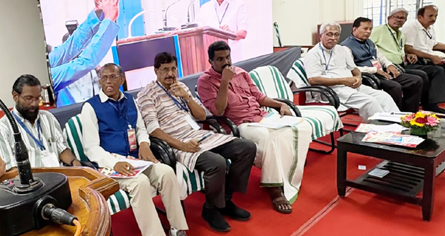 മാ​ധ്യ​മ​പ്ര​വ​ർ​ത്ത​ക​ർ​ക്ക് കേ​ന്ദ്രപെ​ൻ​ഷ​ൻ വേ​ണം: എ​സ്ജെ​എ​ഫ്ഐ