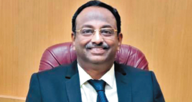 ജോ​യ് തോ​മ​സ്  സി​ഇ​ഒ