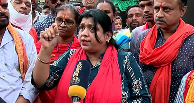 മ​ല​യാ​ളി ക​ന്യാ​സ്ത്രീ​ക​ളെ അ​റ​സ്റ്റ് ചെ​യ്ത സം​ഭ​വം; ബ​ജ്റം​ഗ്ദ​ൾ നേ​താ​വ് ജ്യോ​തി ശ​ർ​മ​യ്ക്കെ​തി​രെ പ​രാ​തി