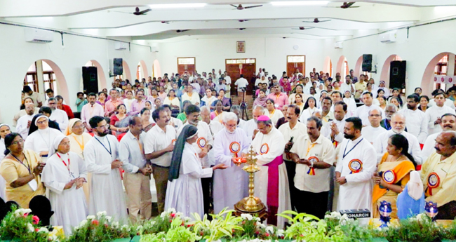 ന​ഷ്‌​ട​പ്പെ​ടു​ത്ത​ലു​ക​ള്‍ ഉ​ണ്ടാ​കാ​തി​രി​ക്കാ​ന്‍ കൂ​ടു​ത​ല്‍  ജാ​ഗ്ര​ത അ​നി​വാ​ര്യം: മാ​ര്‍ ജോ​സ​ഫ് ക​ല്ല​റ​ങ്ങാ​ട്ട്