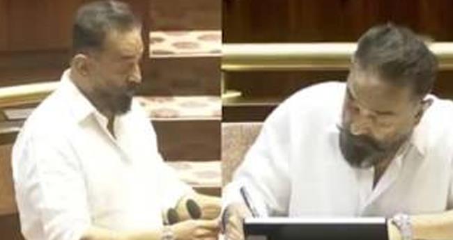 ക​മ​ൽ ഹാ​സ​ൻ ഇ​നി രാ​ജ്യ​സ​ഭാ എം​പി; സ​ത്യ​പ്ര​തി​ജ്ഞ ചെ​യ്ത​ത് ത​മി​ഴി​ൽ
