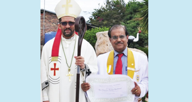 ദക്ഷിണാഫ്രിക്കയിൽ കാഞ്ഞിരപ്പള്ളി സ്വദേശിക്കു പേപ്പൽ മെഡൽ