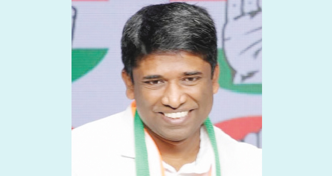 മുൻ ഐഎഎസ് ഉദ്യോഗസ്ഥൻ കണ്ണൻ ഗോപിനാഥൻ കോണ്‍ഗ്രസിൽ