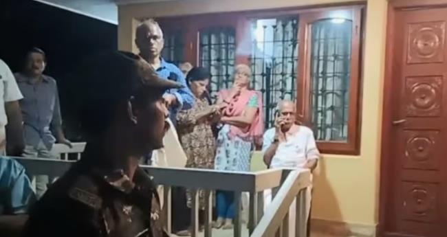 ദ​മ്പ​തി​ക​ൾ പൊ​ള്ള​ലേ​റ്റ് മ​രി​ച്ച​നി​ല​യി​ൽ; പോ​ലീ​സ് അ​ന്വേ​ഷ​ണം തു​ട​ങ്ങി