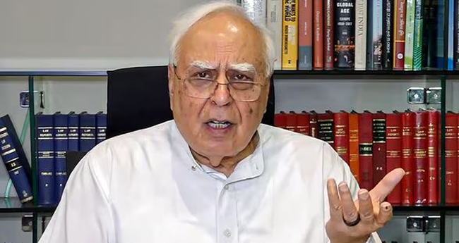 ജഡ്ജിയുടെ വിവാദ പ്രസംഗം: രാജ്യസഭാ സെക്രട്ടേറിയറ്റിനെതിരേ കപിൽ സിബൽ