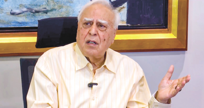 ഉപരാഷ‌്ട്രപതിയുടെ  ആ​​​ണ​​​വ മി​​​സൈ​​​ൽ  പരാമർശം; ആഞ്ഞടിച്ച് പ്രതിപക്ഷം