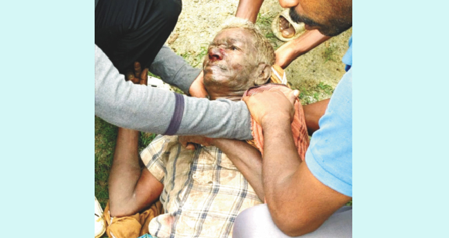 അ​ട്ട​പ്പാ​ടി​യി​ൽ വ​യോ​ധി​ക​നെ  കാ​ട്ടാ​ന എ​ടു​ത്തെ​റി​ഞ്ഞു