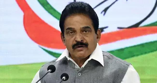 ഇ​വി​എം ക്ര​മ​ക്കേ​ട് അ​ന്വേ​ഷി​ക്ക​ണ​മെ​ന്ന് തെ​ര​ഞ്ഞെ​ടു​പ്പ് ക​മ്മീ​ഷ​ന് പ​രാ​തി ന​ൽ​കി: കെ.​സി. വേ​ണു​ഗോ​പാ​ൽ