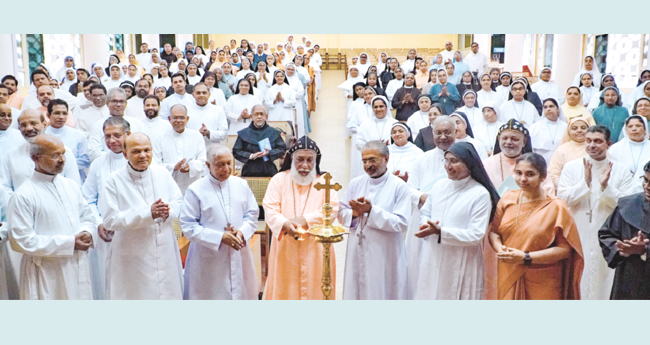കെ​സി​ബി​സി സ​മ്മേ​ള​ന​ത്തി​ന് തു​ട​ക്കം