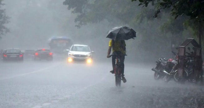 ക​ണ​ക്കി​ൽ ക​വി​ഞ്ഞ്  ഒക്‌ടോബ​ർ മ​ഴ