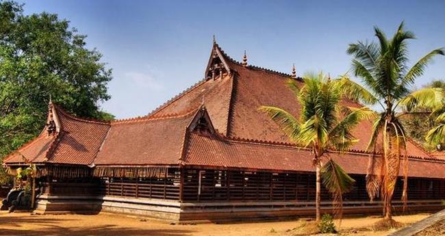 സാ​മ്പ​ത്തി​ക പ്ര​തി​സ​ന്ധി; കേ​ര​ള ക​ലാ​മ​ണ്ഡ​ല​ത്തി​ൽ കൂ​ട്ട പി​രി​ച്ചു​വി​ട​ൽ