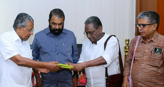 ഖാ​ദ​ർ ക​മ്മി​റ്റി റി​പ്പോ​ർ​ട്ട് : അ​ധ്യാ​പ​ക ത​സ്തി​ക​യി​ൽ ഒ​രു നി​യ​മ​ന​വും  നടക്കില്ലെന്ന് ആക്ഷേപം