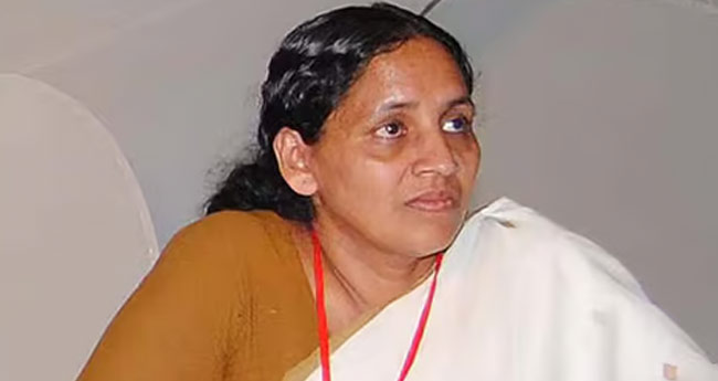 കാ​ഫി​ര്‍ പോ​സ്റ്റ് പി​ന്‍​വ​ലി​ച്ച് കെ.​കെ. ല​തി​ക