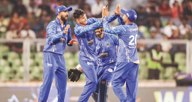 നീലക്കടുവകൾ; ക്യാ​പ്റ്റ​ൻ സാ​ലി  സാം​സ​ണി​ന്‍റെ കൈ​യൊ​പ്പി​ല്‍ കൊ​ച്ചി​ക്ക് കി​രീ​ടം