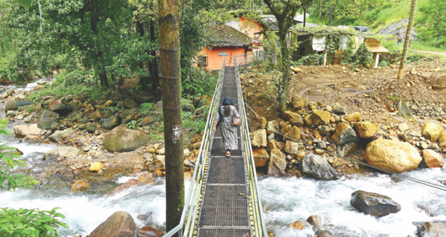 കൂ​​ട്ടി​​ക്ക​​ല്‍ ഉ​​രു​​ള്‍​ദു​​ര​​ന്തം : ദു​​രി​​ത​​മൊ​​ഴി​​യാ​​തെ മ​​ല​​യോ​​ര​​ജ​​ന​​ത