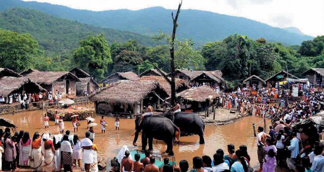 കൊ​ട്ടി​യൂ​ർ ഉ​ത്സ​വം; ഇ​ള​നീ​ർ വ​യ്പ് ചൊ​വ്വാ​ഴ്ച
