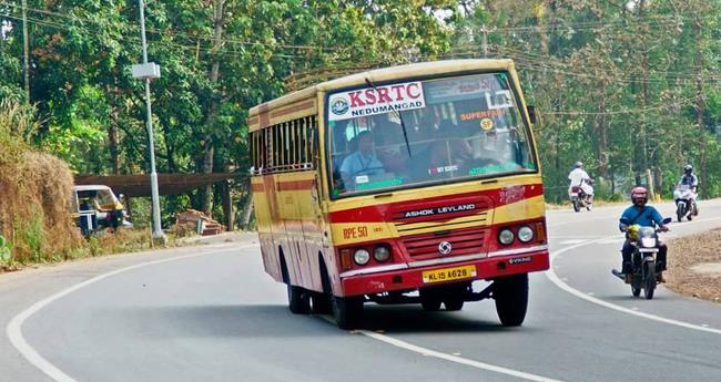 കെ​എ​സ്ആ​ർ​ടി​സി ബ​സു​ക​ളി​ൽ ഇ​നി ബ​ഹു​ഭാ​ഷാ ബോ​ർ​ഡു​ക​ൾ