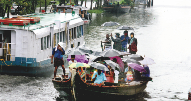 പെരുമഴക്കാലം; ബം​ഗാ​ൾ ഉ​ൾ​ക്ക​ട​ലി​ൽ വീ​ണ്ടും ന്യൂ​ന​മ​ർ​ദം