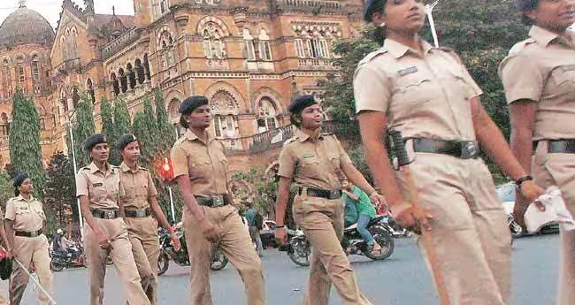 പോലീസിലെ 90 ശതമാനം സ്ത്രീകളും ജൂണിയർ റാങ്കുകളിൽ