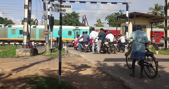 ലെ​വ​ൽ ക്രോ​സുക​ളി​ൽ ഇനി സി​സി​ടി​വി
