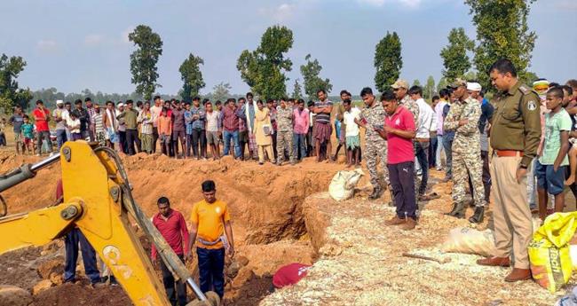 ഛത്തീ​സ്ഗ​ഡിൽ ചു​ണ്ണാ​മ്പു​ക​ല്ല് ഖ​നി ത​ക​ർ​ന്ന് ഏ​ഴ് പേ​ർ മ​രി​ച്ചു