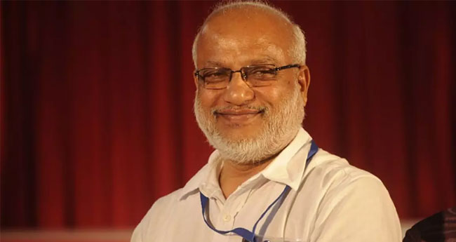 അ​വാ​ർ​ഡ് തു​ക  ദു​രി​താ​ശ്വാ​സ  നി​ധി​യി​ലേ​ക്കു ന​ൽ​കി  എം.​എ. ബേ​ബി