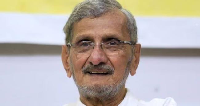 എ​ഴു​ത്ത​ച്ഛ​ൻ പു​ര​സ്കാ​രം എ​ൻ.​എ​സ്. മാ​ധ​വ​ന്