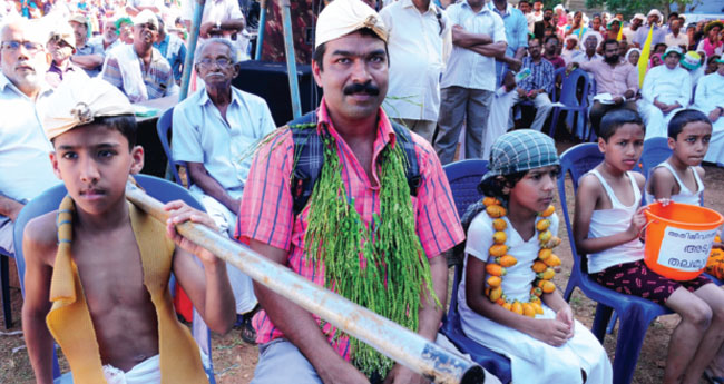 ഒറ്റക്കെട്ടായി കർഷകർ