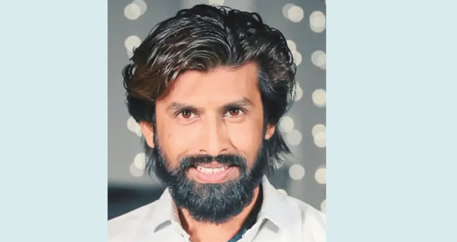 വിമാനാപകടം;  ഗുജറാത്തി സംവിധായകൻ മരിച്ചെന്നു സ്ഥിരീകരണം