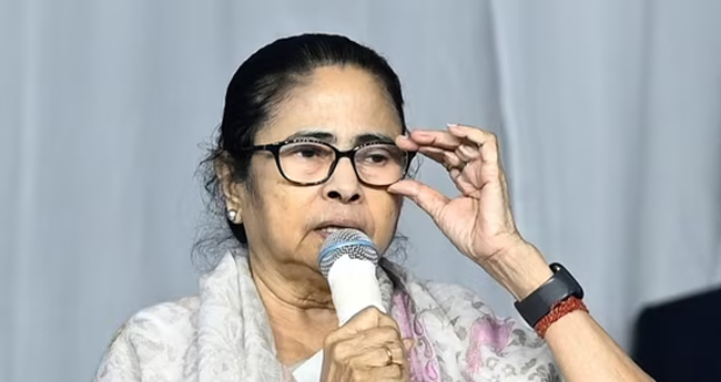 മഹാകുംഭ് മരണകുംഭമായെന്ന് മമത ബാനർജി